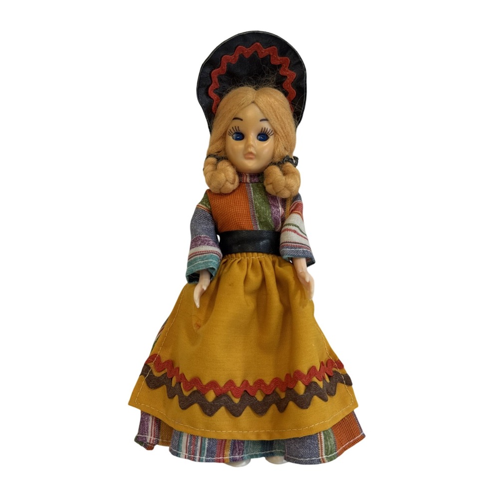 Vintage 8 inch Aron Doll Pioneer Girl Souvenir Dutch Costume Dress Hat